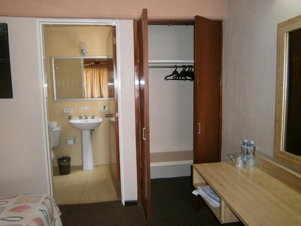 Hotel Fenix Zamora de Hidalgo Bilik gambar